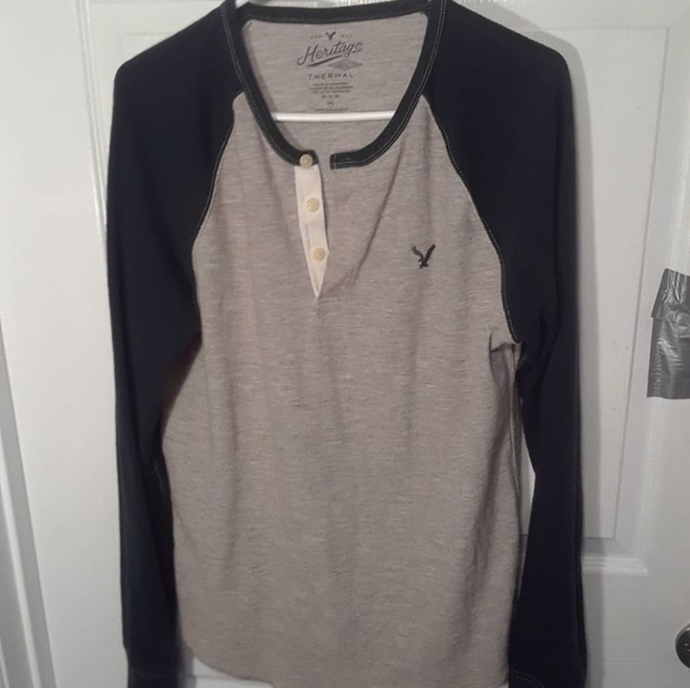 Mens American Eagle Green/Beige Raglan Henley